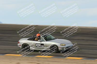 media/Jan-26-2025-SCCA SD (Sun) [[bcf61ed115]]/4-Women Novice/Session 1 (Turn 12-Bowl Combo)/